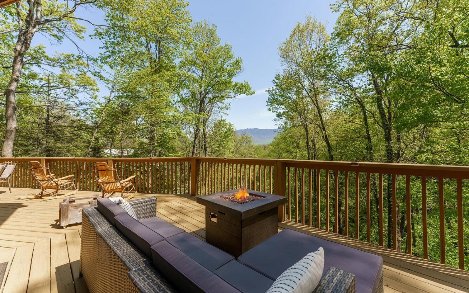 Grand Ole Chalet - Mt Viewsfireplacefirepitarcade Гатлінбург Екстер'єр фото