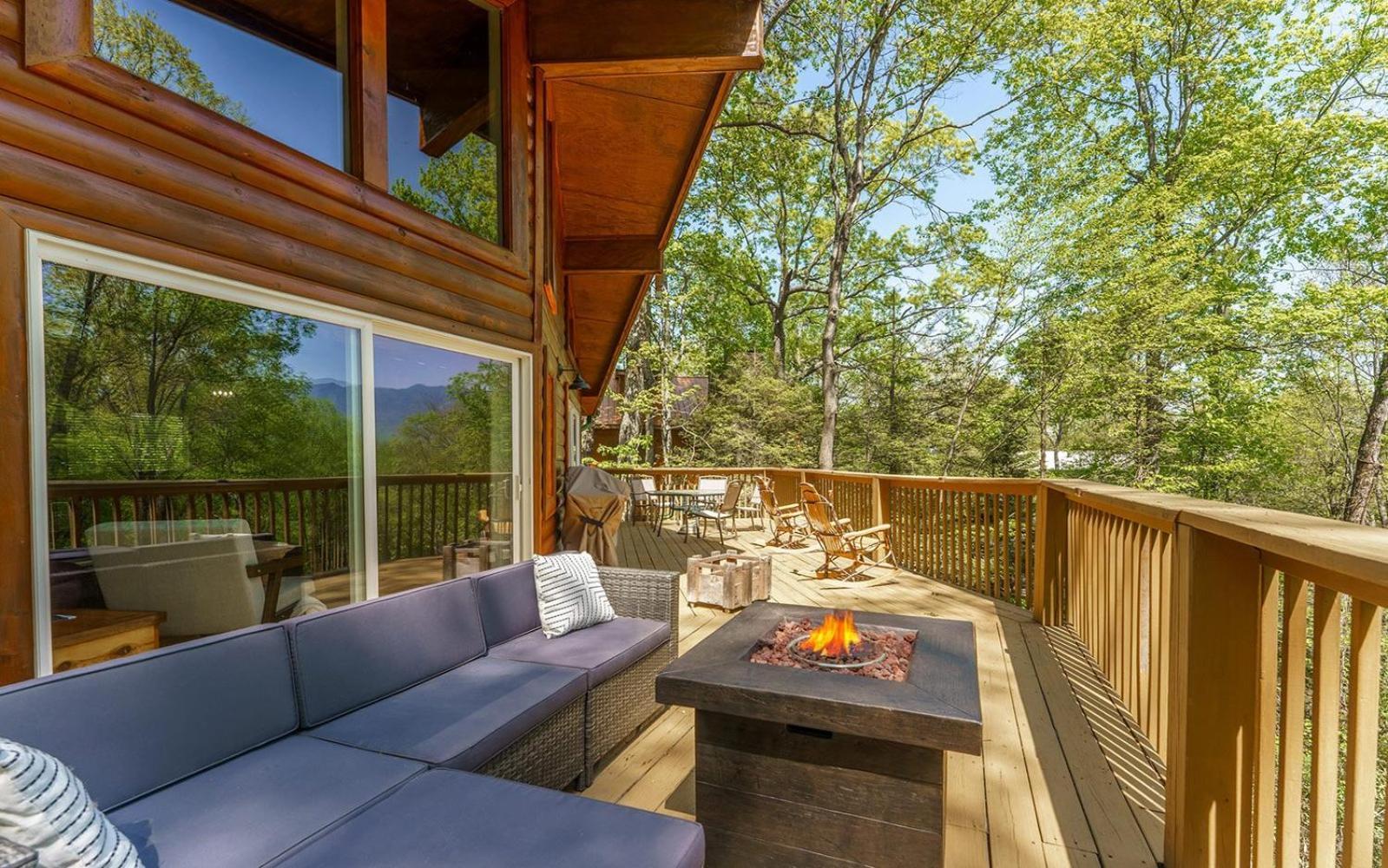 Grand Ole Chalet - Mt Viewsfireplacefirepitarcade Гатлінбург Екстер'єр фото